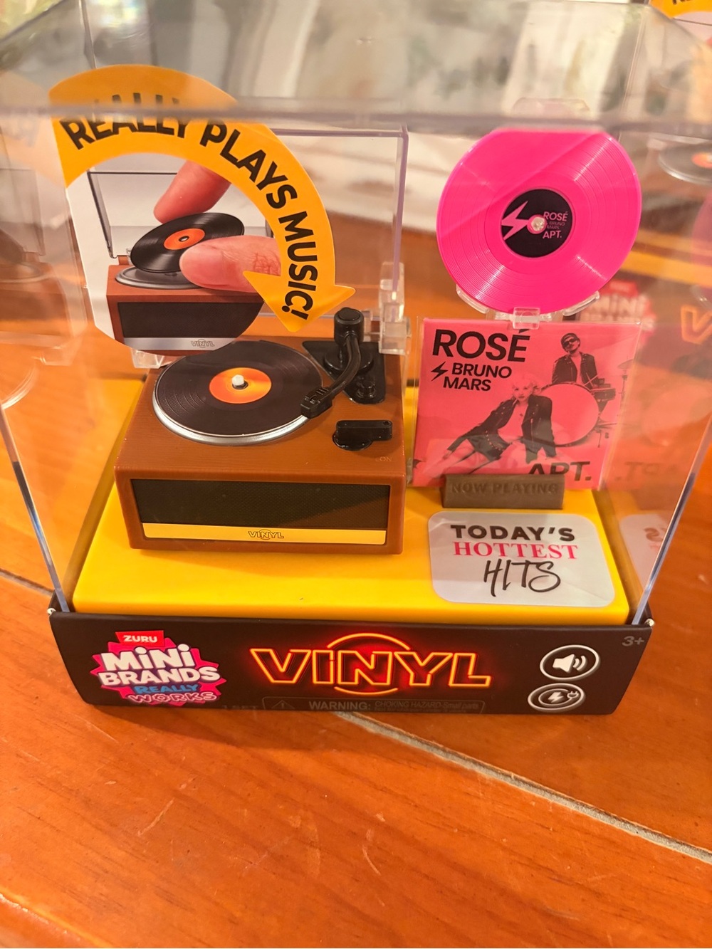 Hard to find Mini Brands Vinyl Record Player Toy with Pink Vinyl